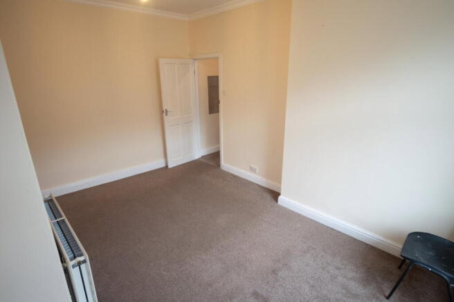 2 bed End of Terrace to rent Image 7