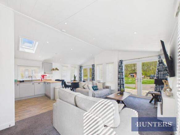 2 bed Park Home for sale Image 5