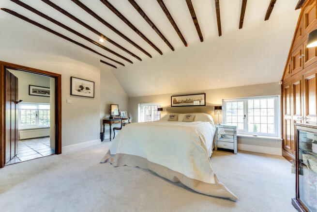 main master bed