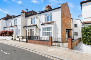 1c, Russell Road, London N13 4RS