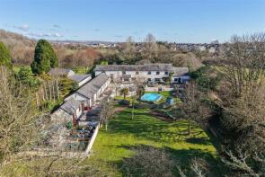 Lletyr Bont Newydd, Merthyr Mawr Road, Bridgend CF31 3PN
