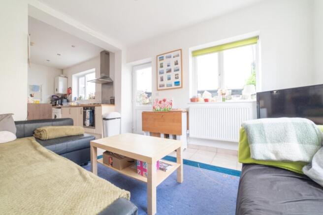 Lrg_Call 02920 454555 to secure your viewing_4 (5)