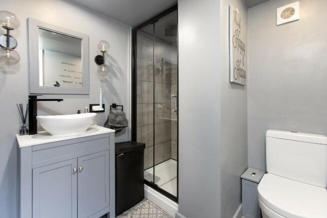 DS Shower Room 2