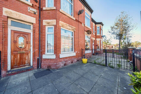 Northmoor Road, Manchester, M12