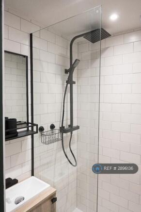 1 bed Flat to rent Image 4