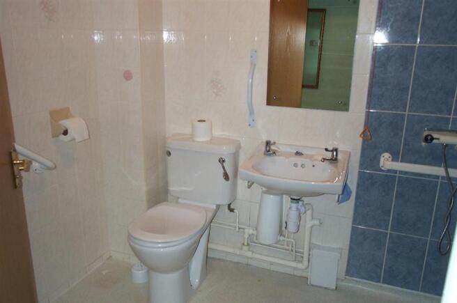 ADDITIONAL PHOTO