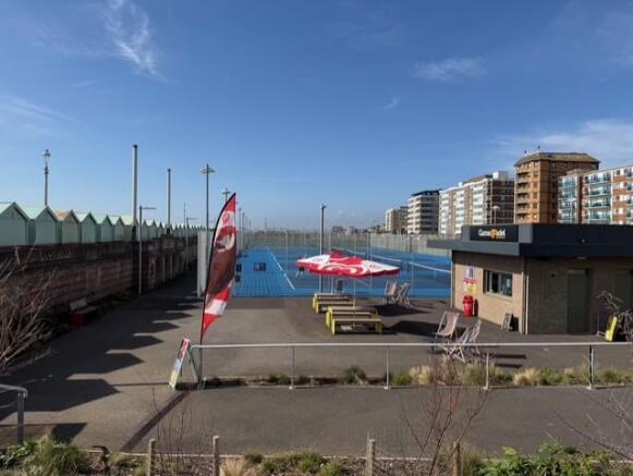Kingsway, Hove photo 5