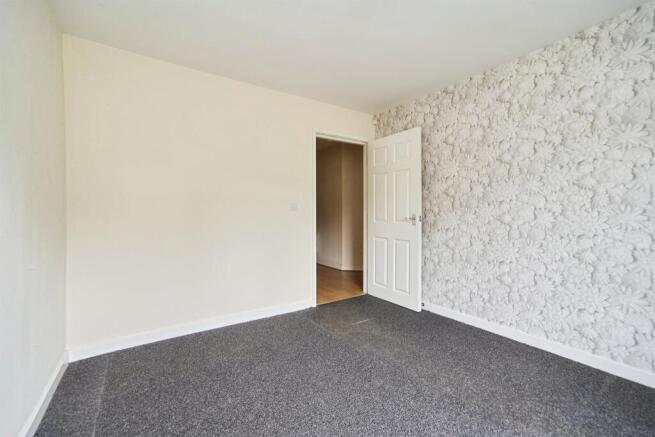 2 bed Ground Flat for sale Image 9