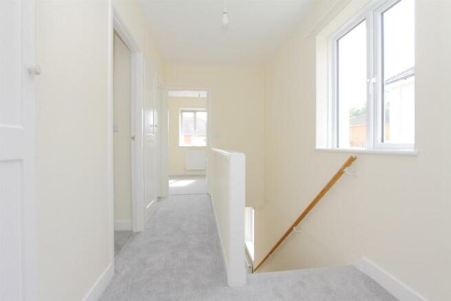 8 kent road ph11.JPG