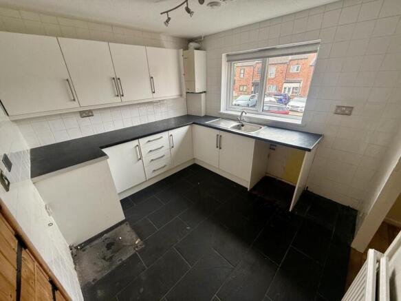 Gaunton Close, Taunton photo 4