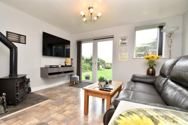 Living / Sitting Room