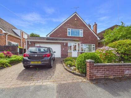 Sefton Gardens, Aughton, L39