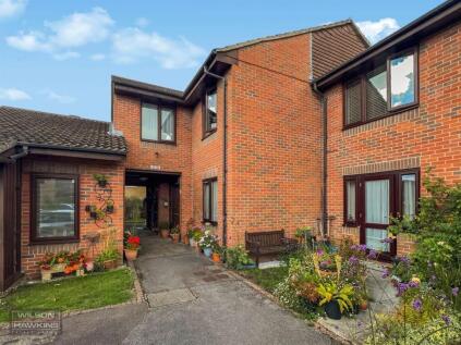 Betjeman Close, Pinner