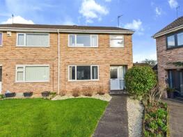 11, Merton Close, Worcester WR4 9QF