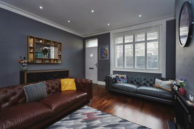 4 bed Terraced for sale Image 7