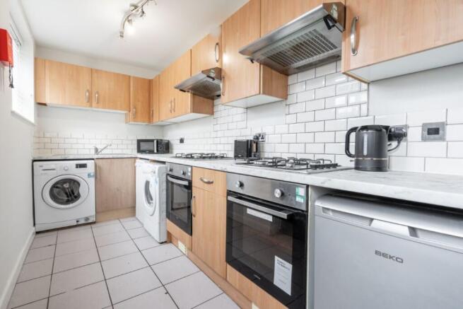 61MS - Kitchen