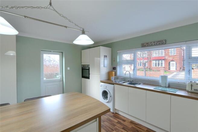 Kitchen 1
