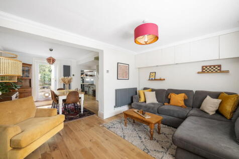 Rutland Walk, London, SE6