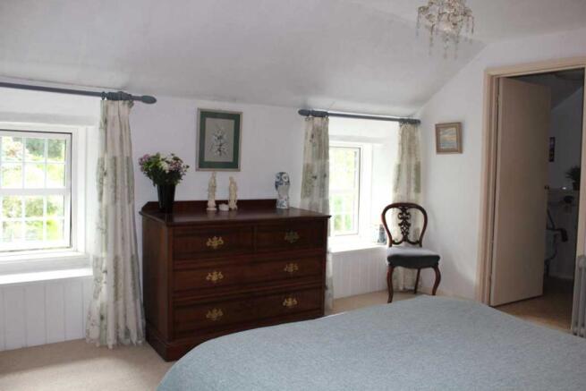 main bedroom ensuite