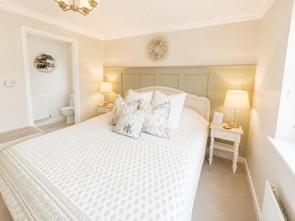 3 bed Detached for sale Image 9