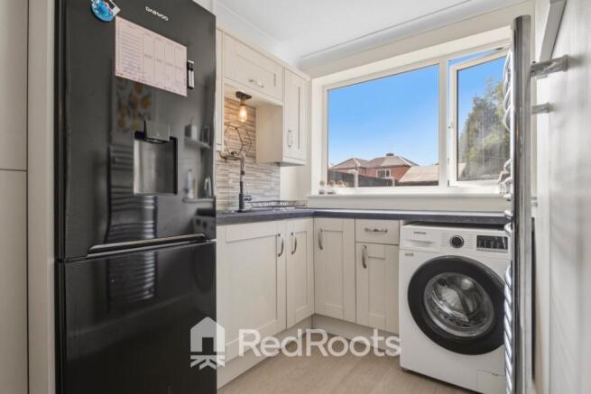 2 bed Semi-Detached for sale Image 5
