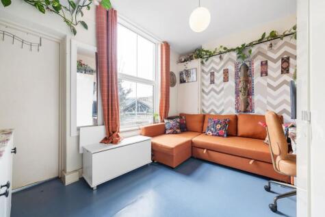 Loughborough Road, SW9