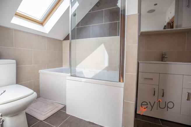 3 bed Detached for sale Image 12
