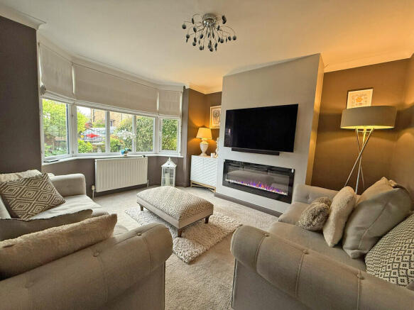 3 bed Semi-Detached for sale Image 8