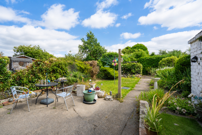 3 bed Town House for sale Image 9