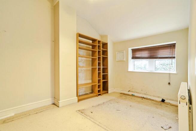 2 bed Apartment for sale Image 8