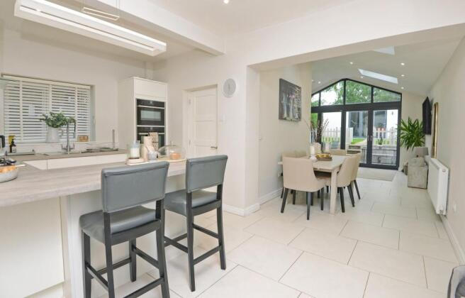 Kitchen/ Family Room