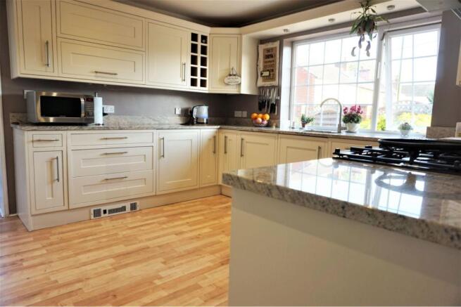 Kitchen/Breakfast