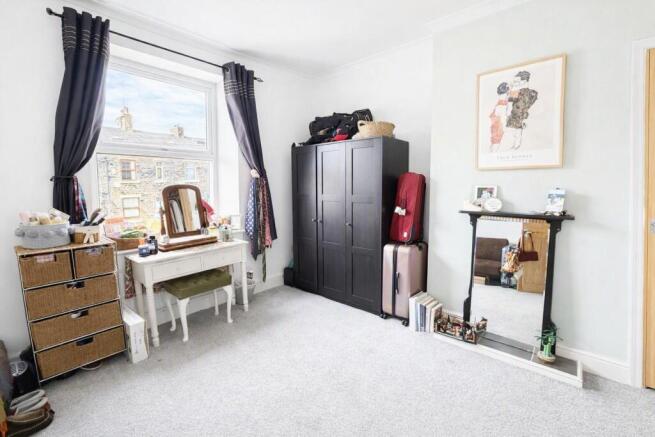 3 bed Terraced for sale Image 4