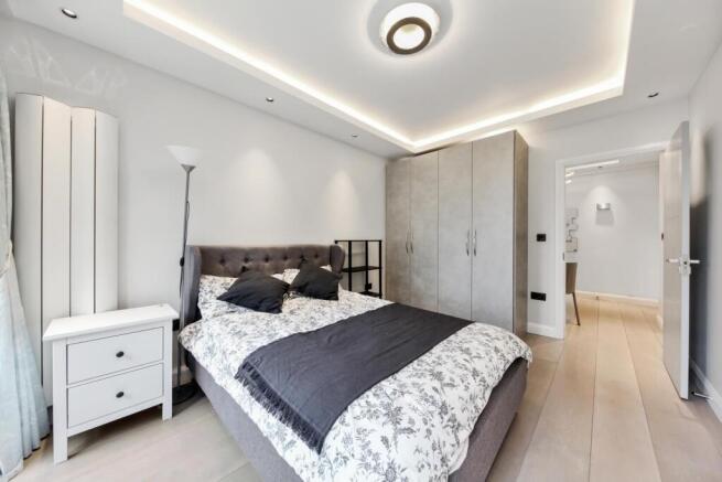 Master bedroom 4.jpg