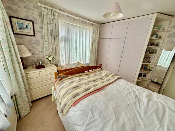 4 bed Detached for sale Image 12