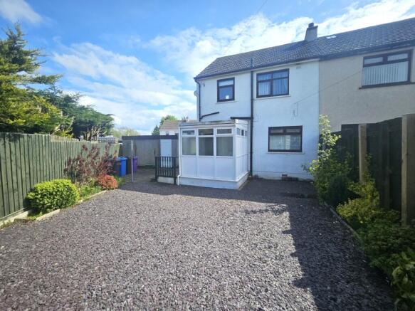 35 Highfield Drive, Stevenston, KA20 3AU photo 2
