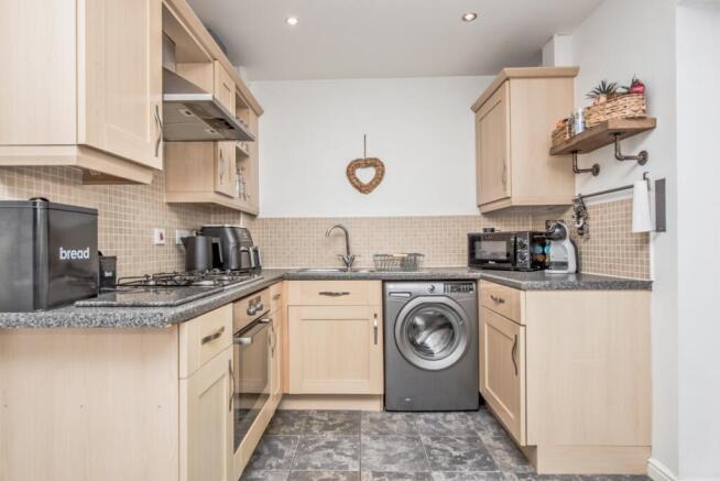 2 bed Terraced for sale Image 8