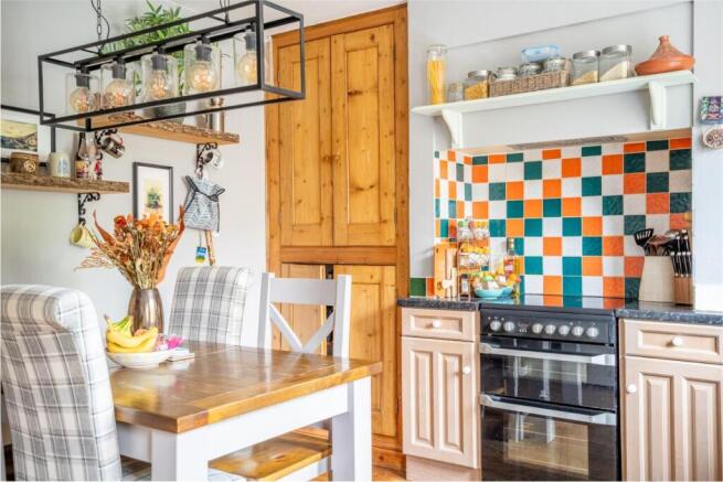 2 bed Terraced for sale Image 5