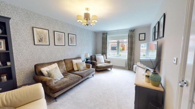 4 bed Detached for sale Image 8