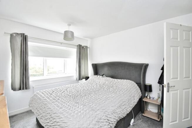 3 bed Detached for sale Image 9