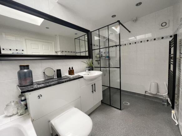 Bathroom (1)