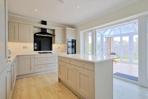 Brackendene, Gravel Hill, Wimborne