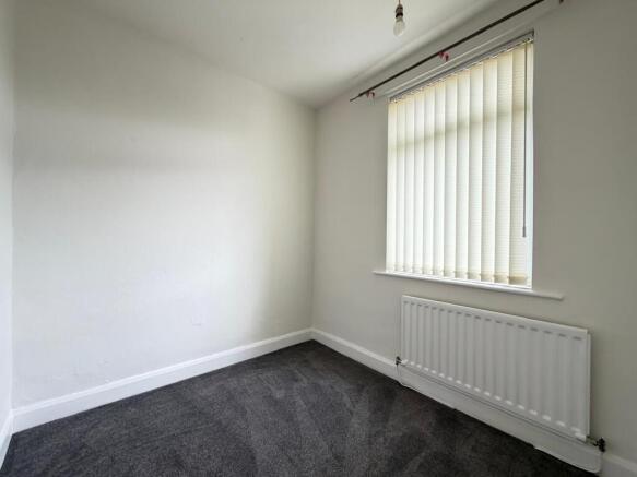3 bed Terraced to rent Image 6