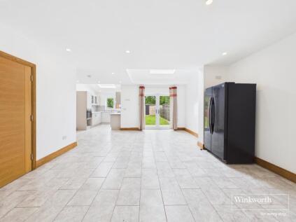 Salmon Street, Kingsbury, London, NW9
