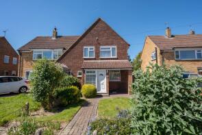 17, Farhalls Crescent, Horsham RH12 4BT