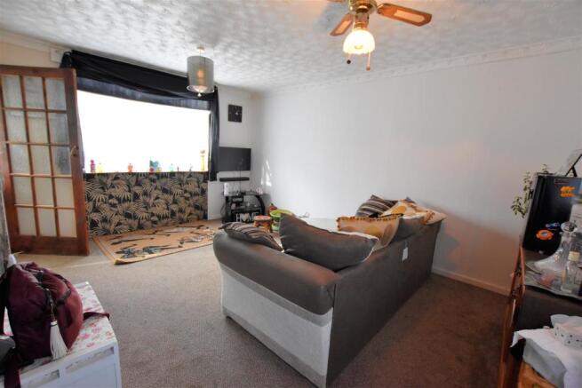 Lounge.JPG