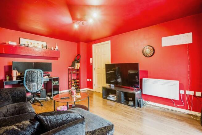 1 bed Apartment to rent Image 8