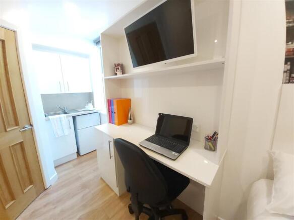 Study / Snack Area