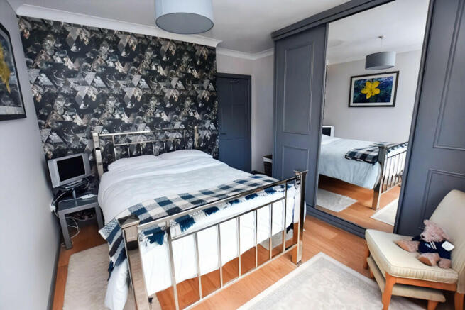 Bedroom 1a
