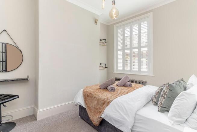 1 bed House for sale Image 8